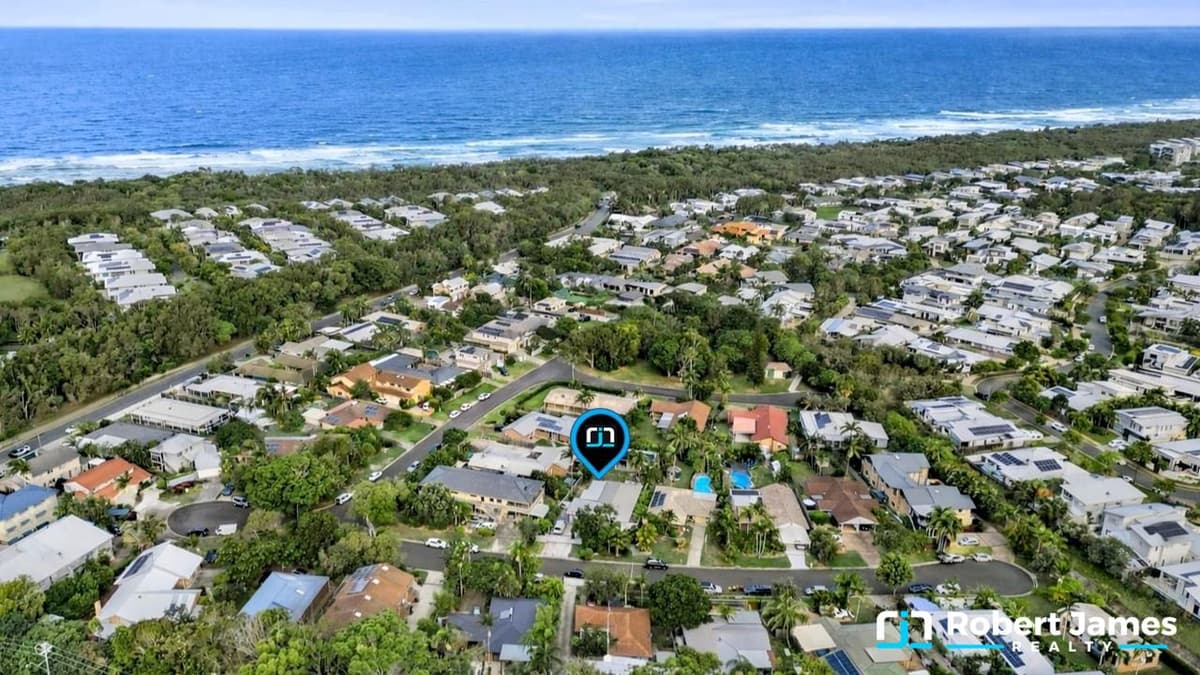 10 Spinnaker Drive, Mount Coolum