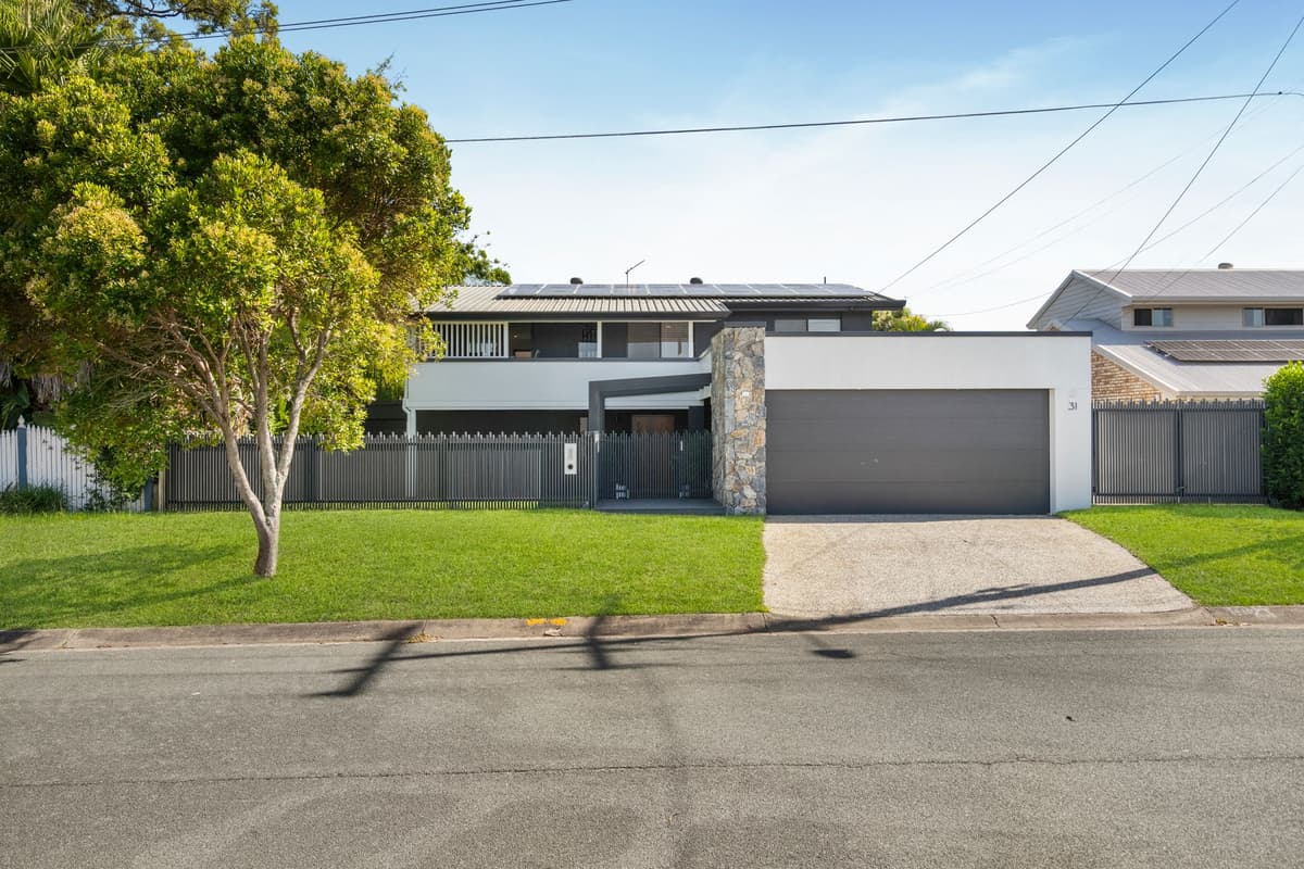 31 Mungala Street, Hope Island