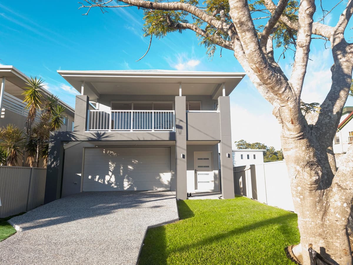 26 Orallo Street, Lota