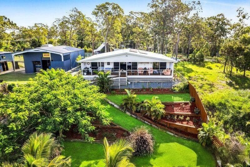 19 Blue Bay Cres, Macleay Island