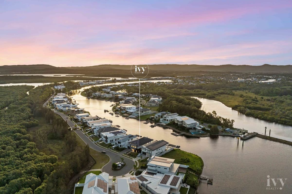 188 Lake Serenity Boulevard, Helensvale