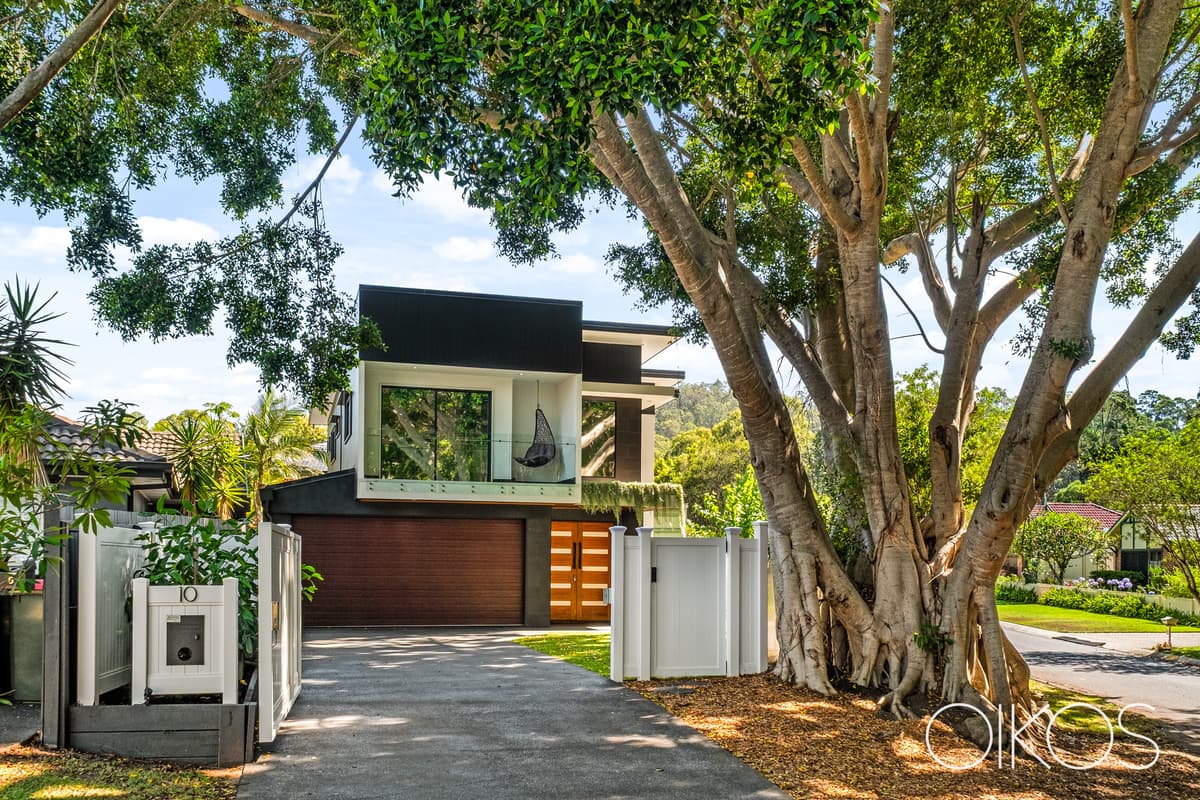 10 Parkside Crescent, The Gap