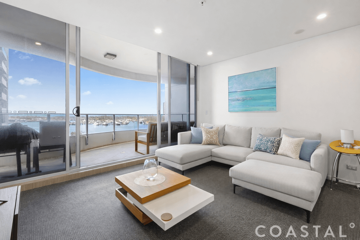 1303/4 Como Crescent, Southport