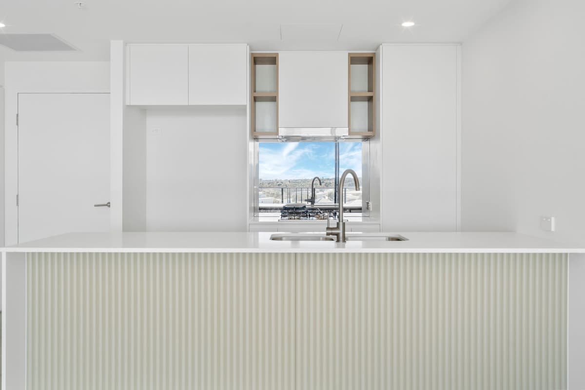 2603/10 Sickle Avenue, Hope Island