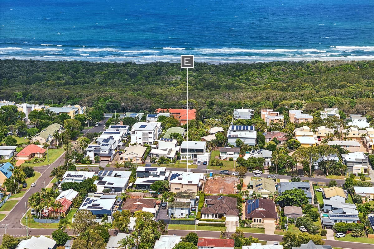 2/15 Second Avenue, Coolum Beach