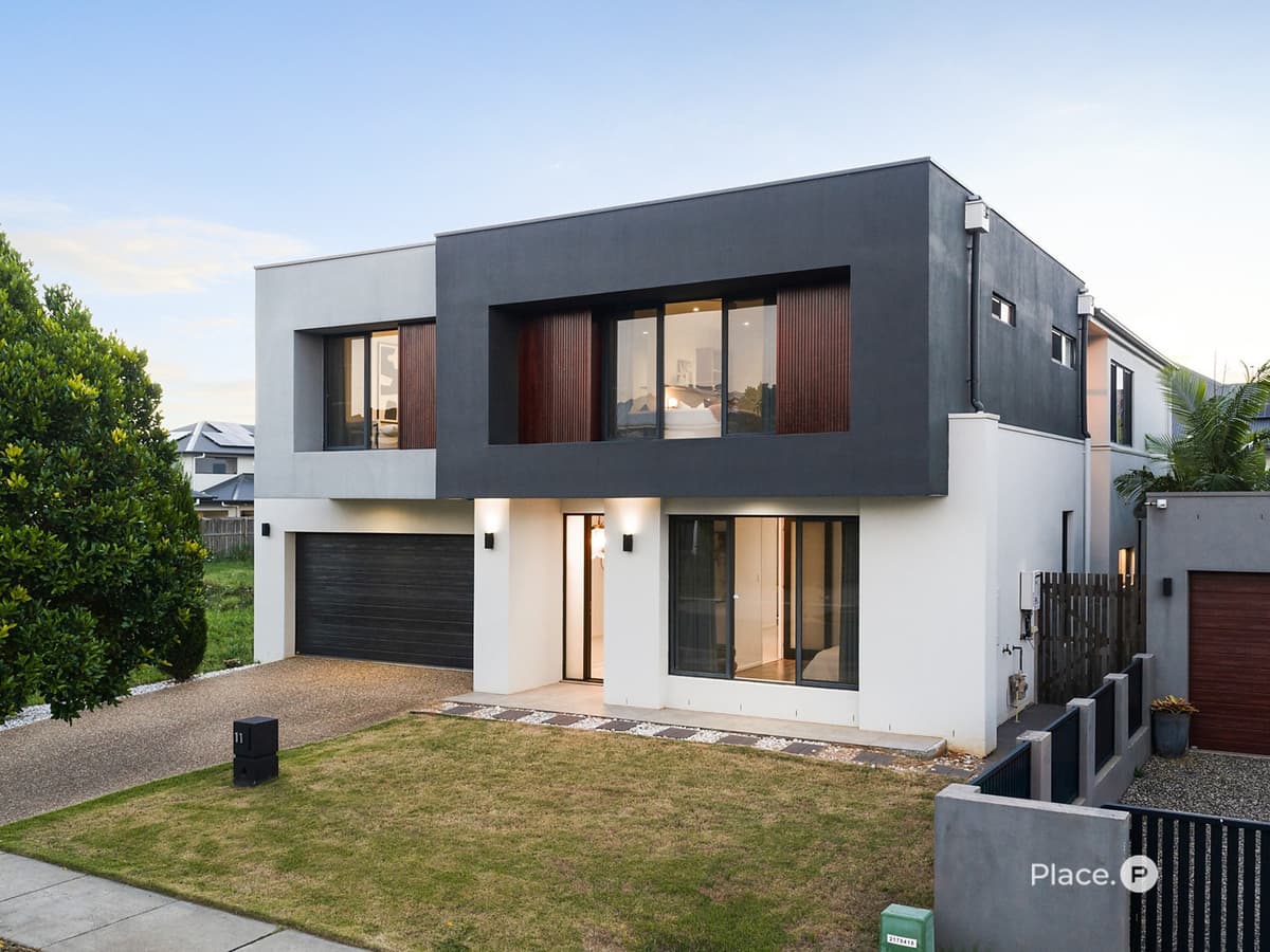 11 Daniel Drive, Rochedale