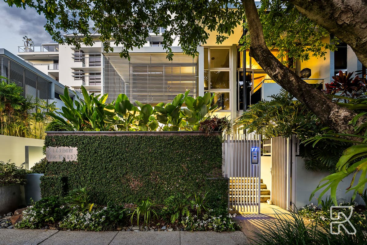 3003/30 Hollins Crescent, New Farm