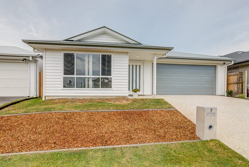 7 Josh Street, Logan Reserve