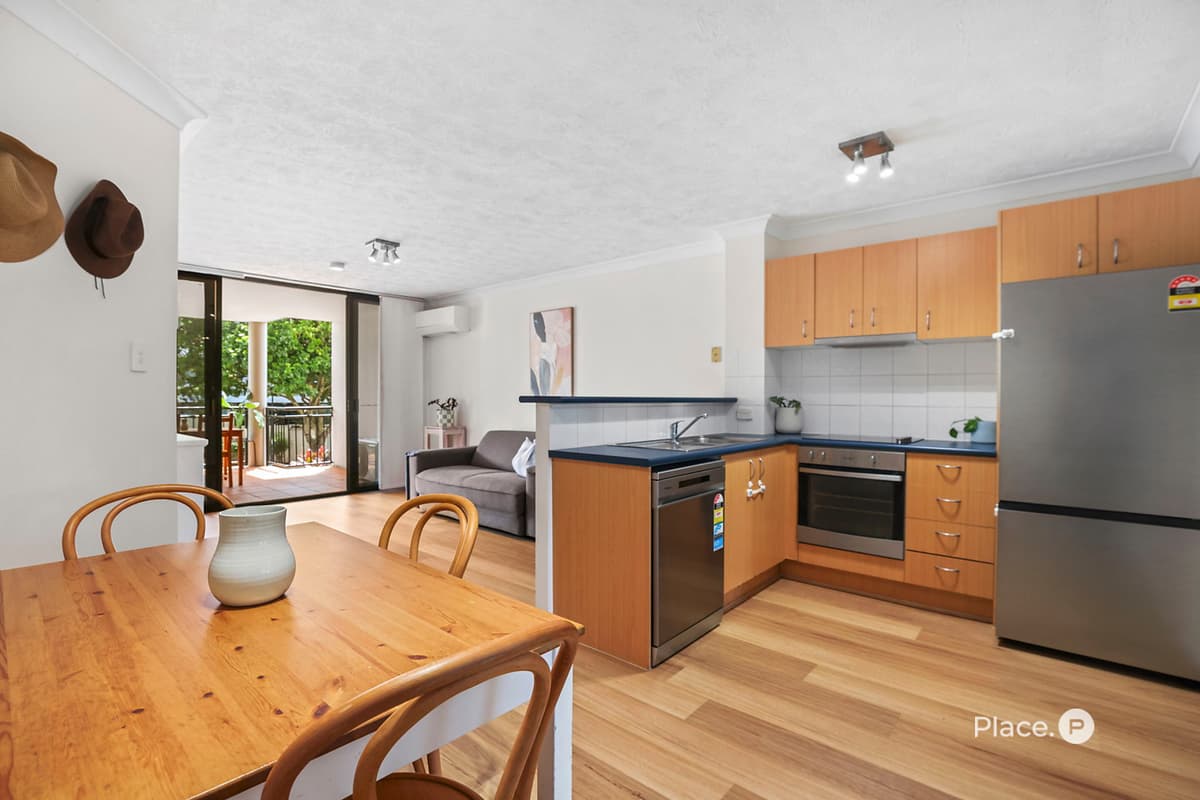 18/175 Merthyr Road, New Farm