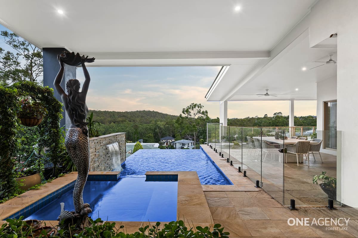 14 Seanna Place, Brookwater