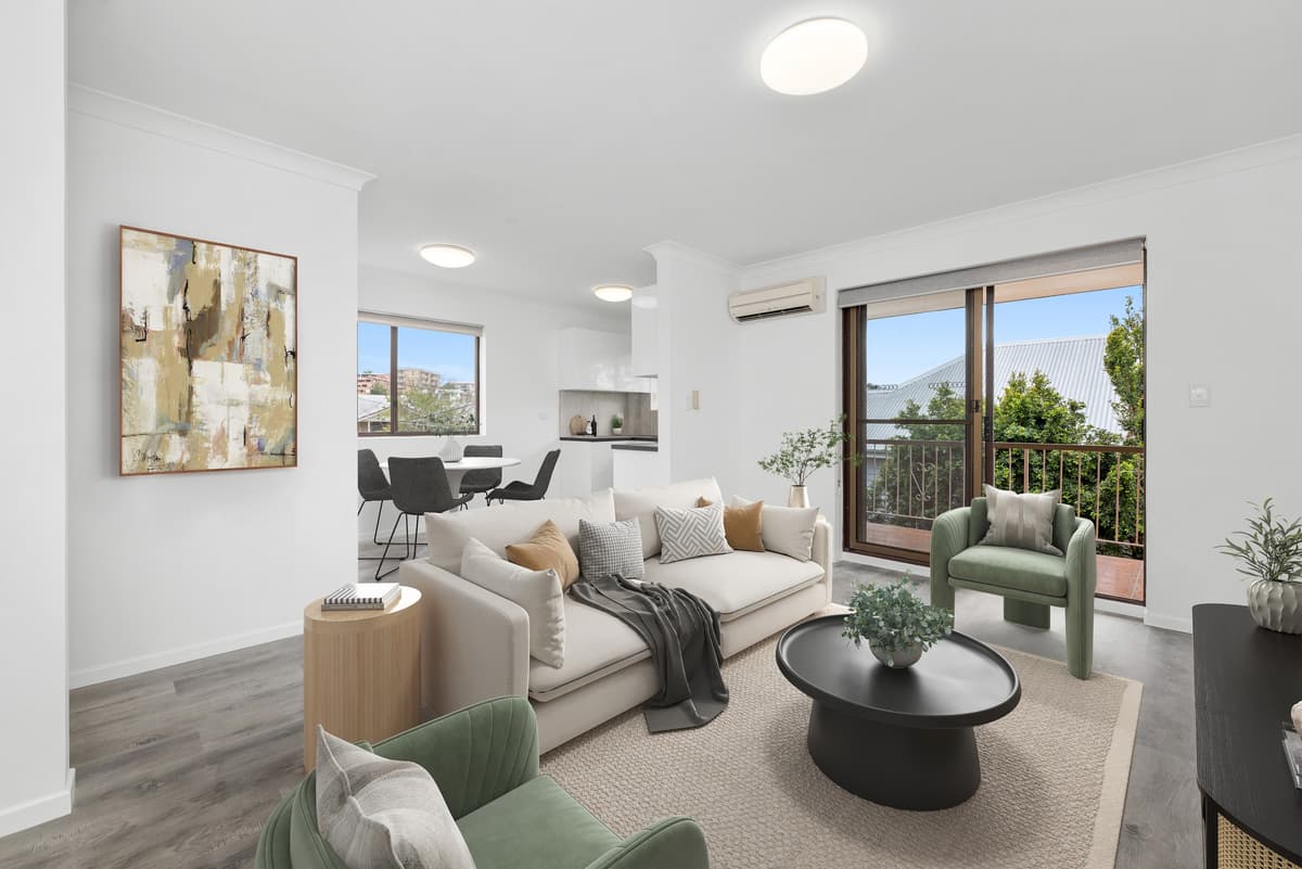 2/11 Newton Street, Coorparoo