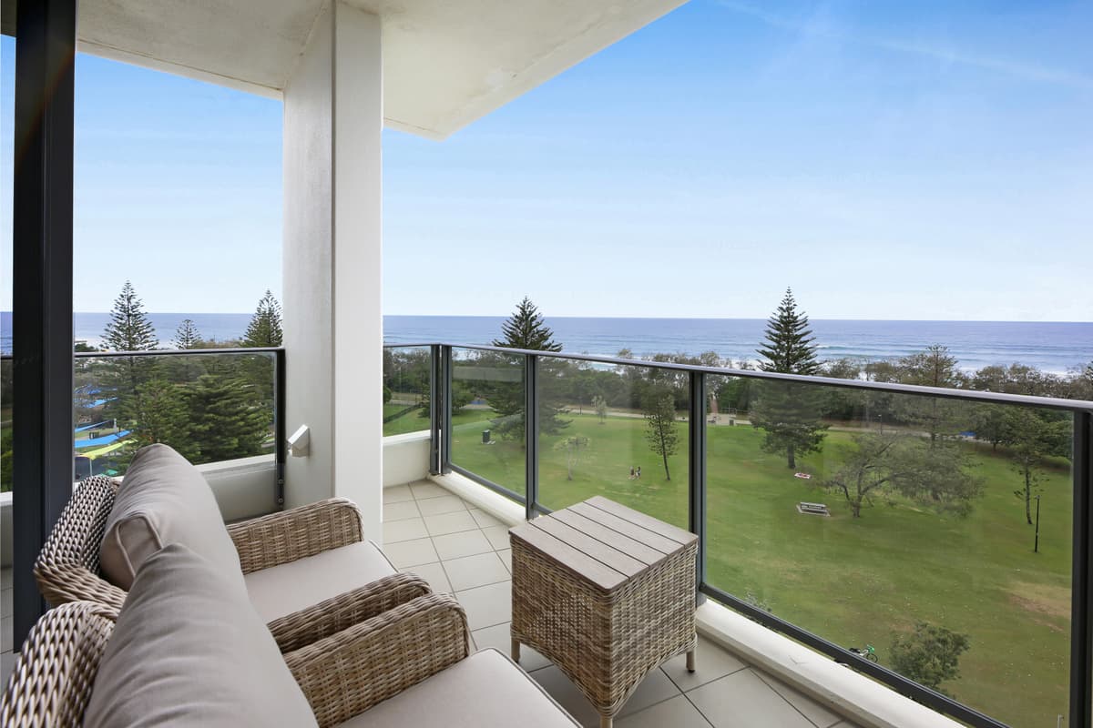 21/173 Old Burleigh Road, Broadbeach