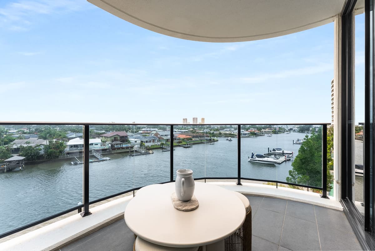 5306/5 Harbour Side Court, Biggera Waters