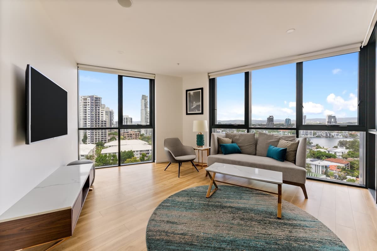 1002/9 Norfolk Avenue, Surfers Paradise