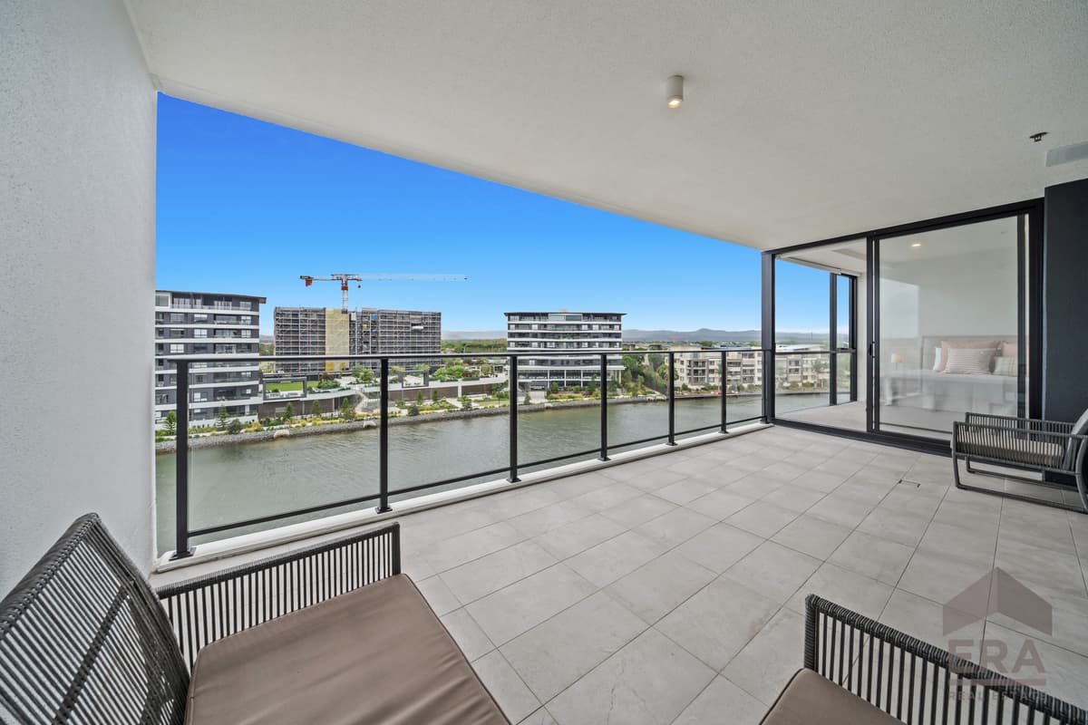 1604/6 Sickle Avenue, Hope Island