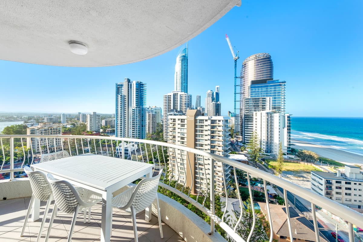 67/4 Thornton Street, Surfers Paradise