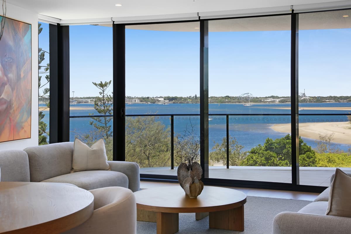 502/180 Marine Parade, Labrador