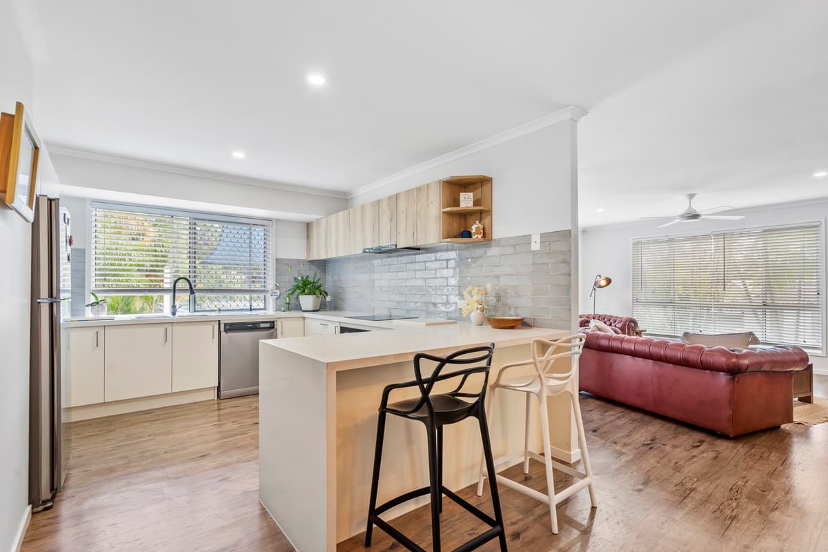 48 Renfrew Drive, Highland Park