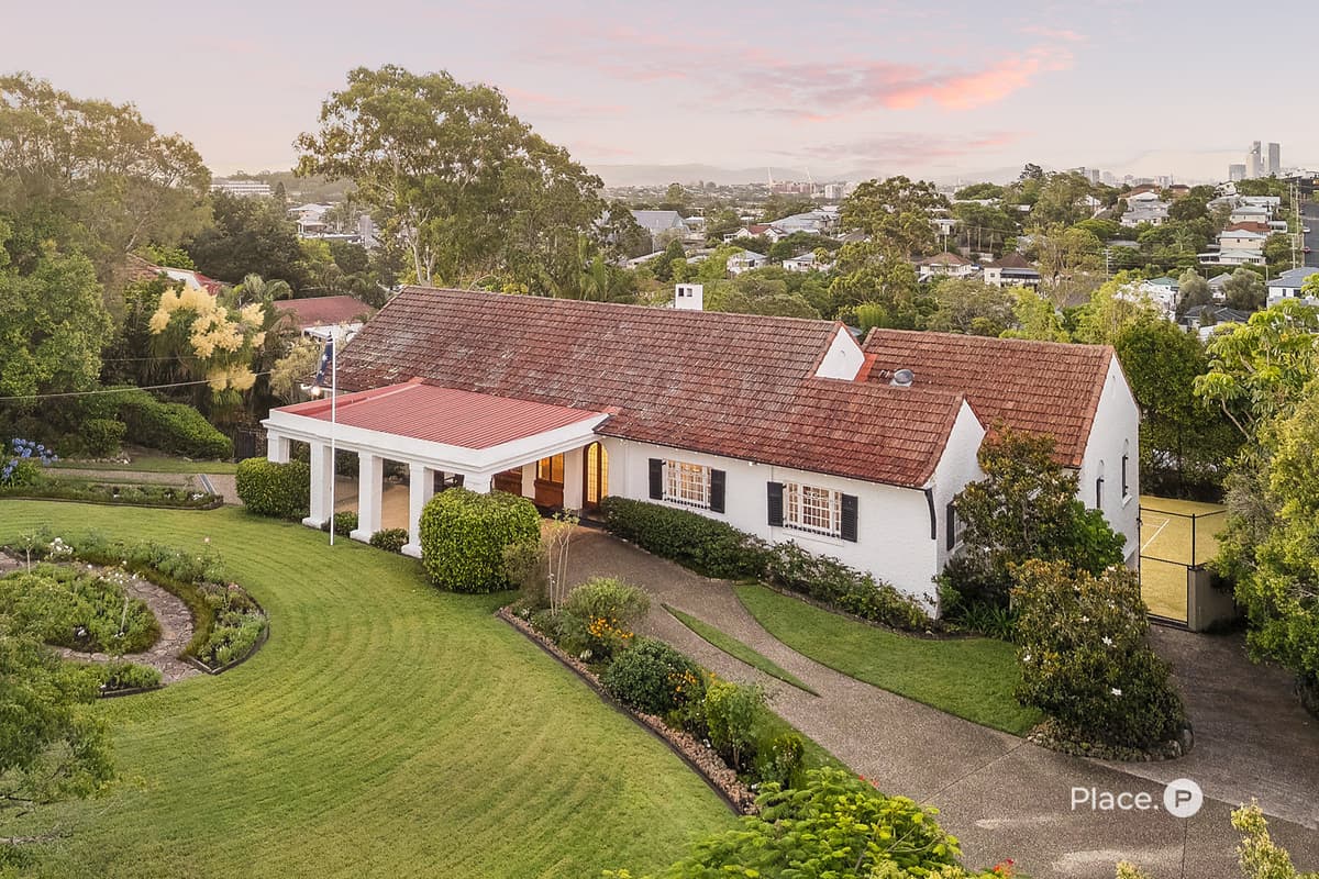 60 Beryl Crescent, Holland Park