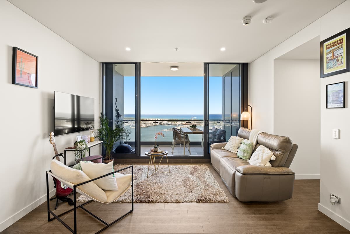 1809/2 Como Crescent, Southport