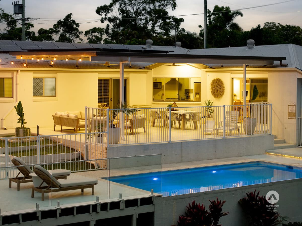 30 Fenton Drive, Tallebudgera
