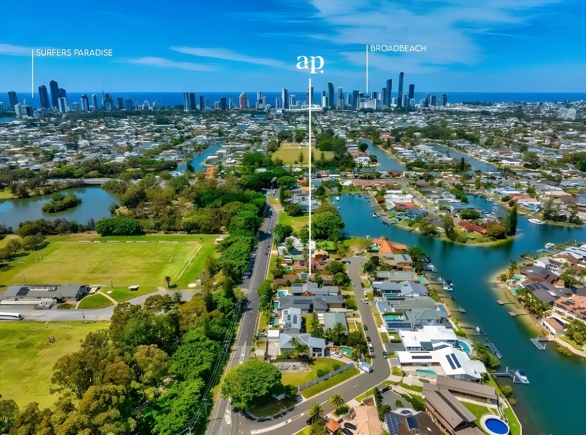 336 Monaco Street, Broadbeach Waters