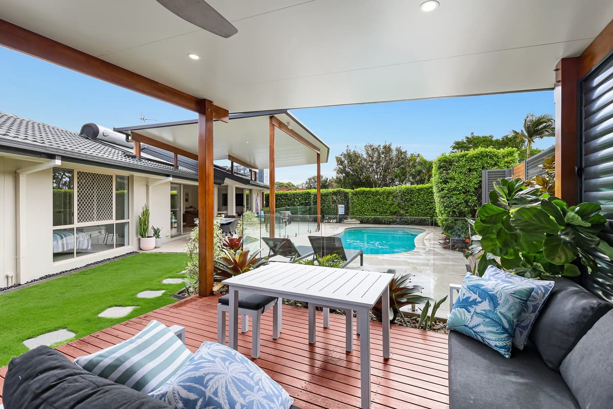 8 Beaconsfield Drive, Burleigh Waters