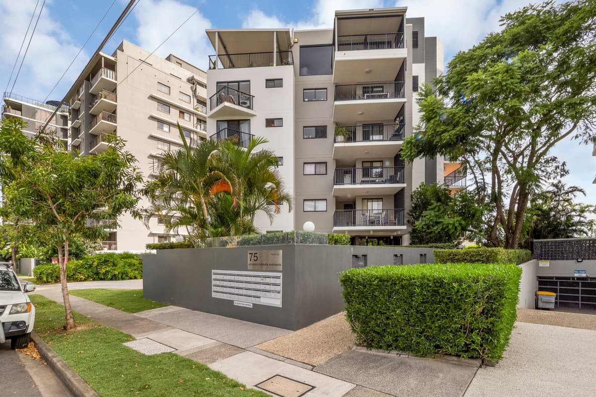 1/75 Thorn Street, Kangaroo Point
