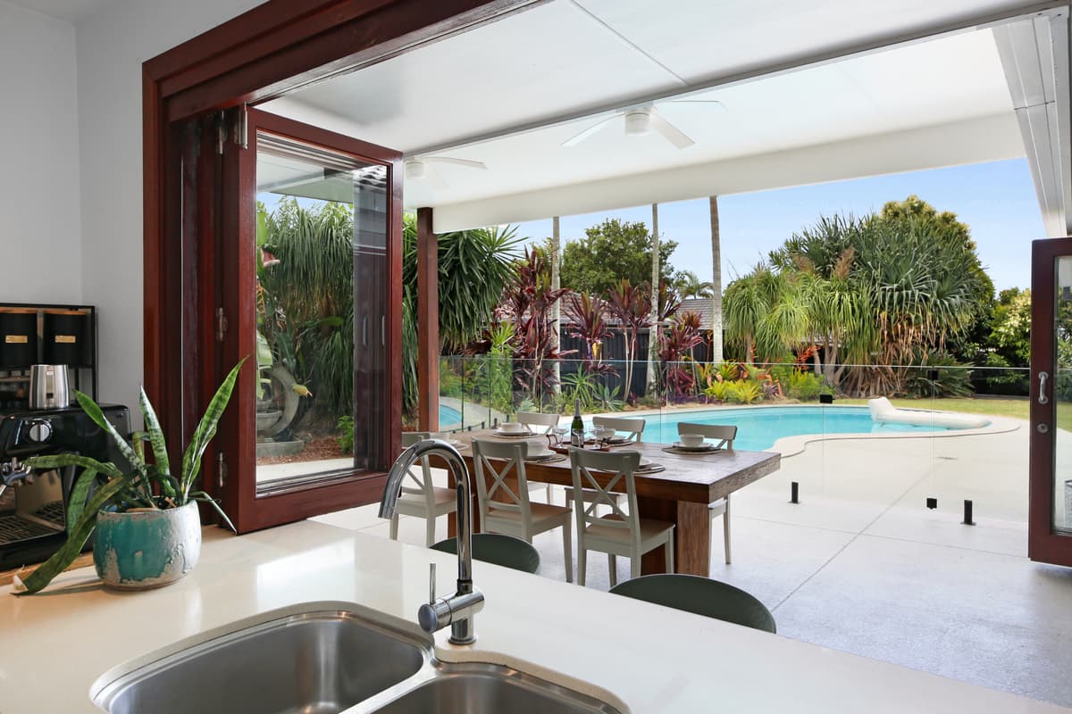 25 Huntingdale Crescent, Robina