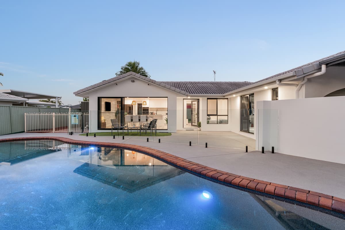 14 Whipbird Court, Burleigh Waters