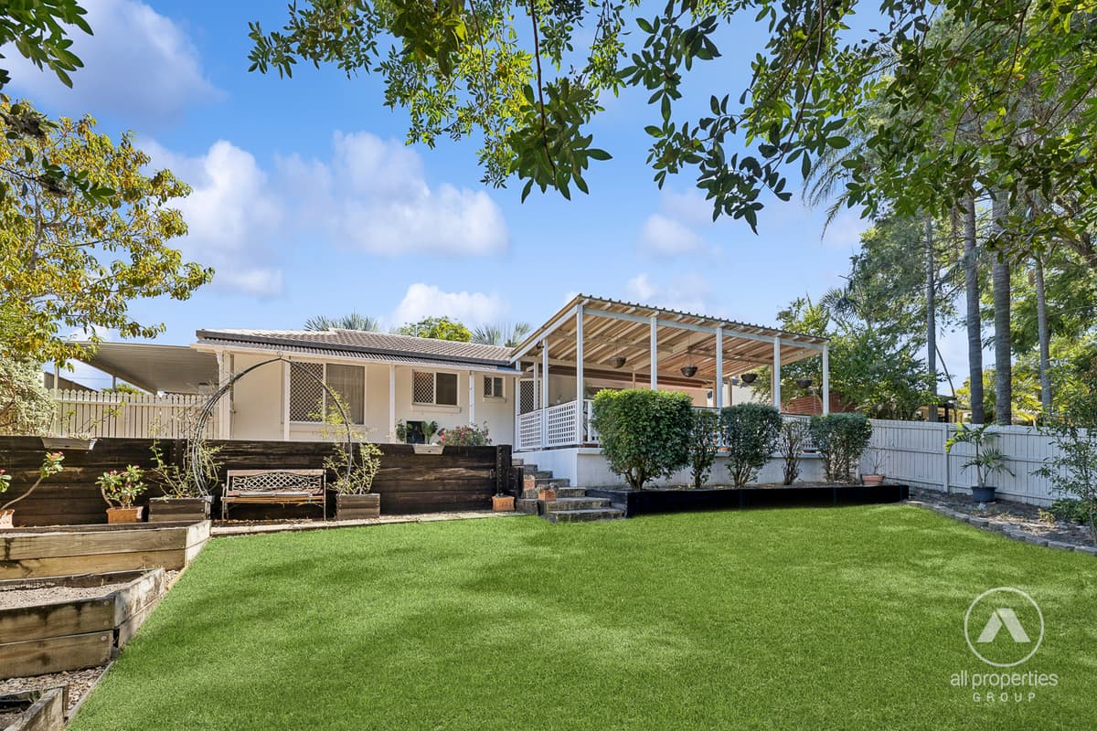 69 Radiata Street, Hillcrest