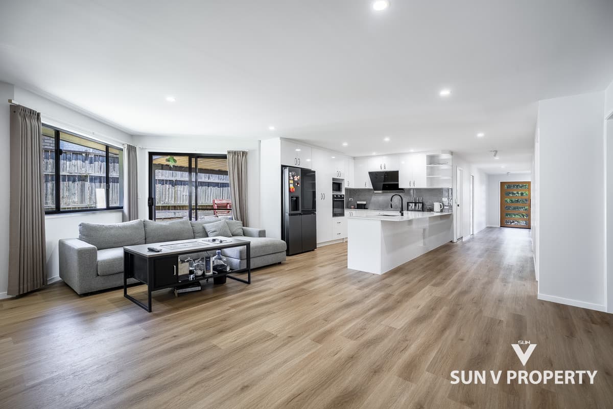 2 Wakefield Place, Parkinson