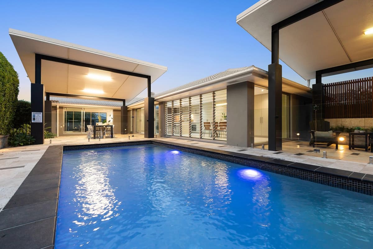 33 Jaguar Drive, Bundall