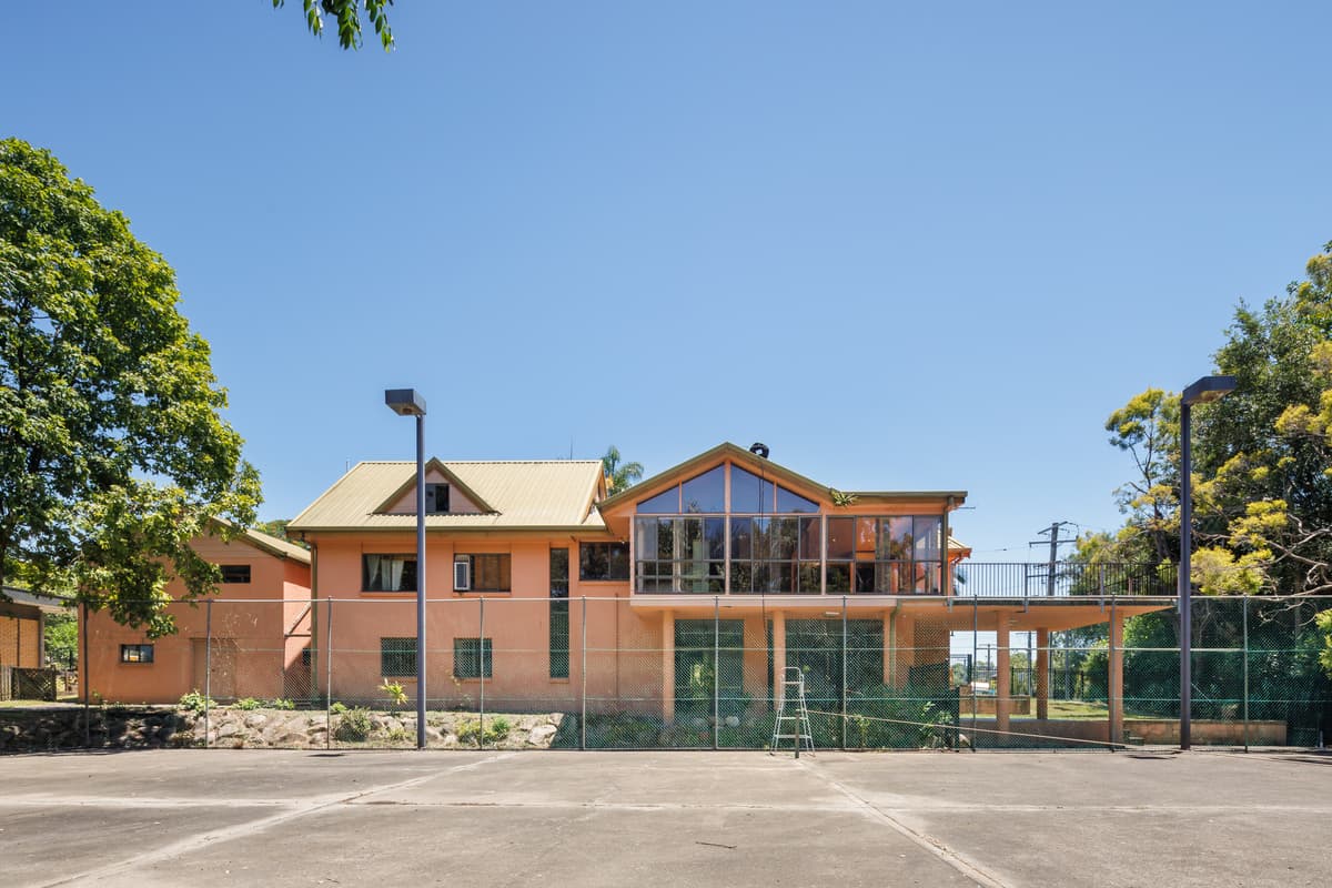 24 Yallambee Road, Jindalee