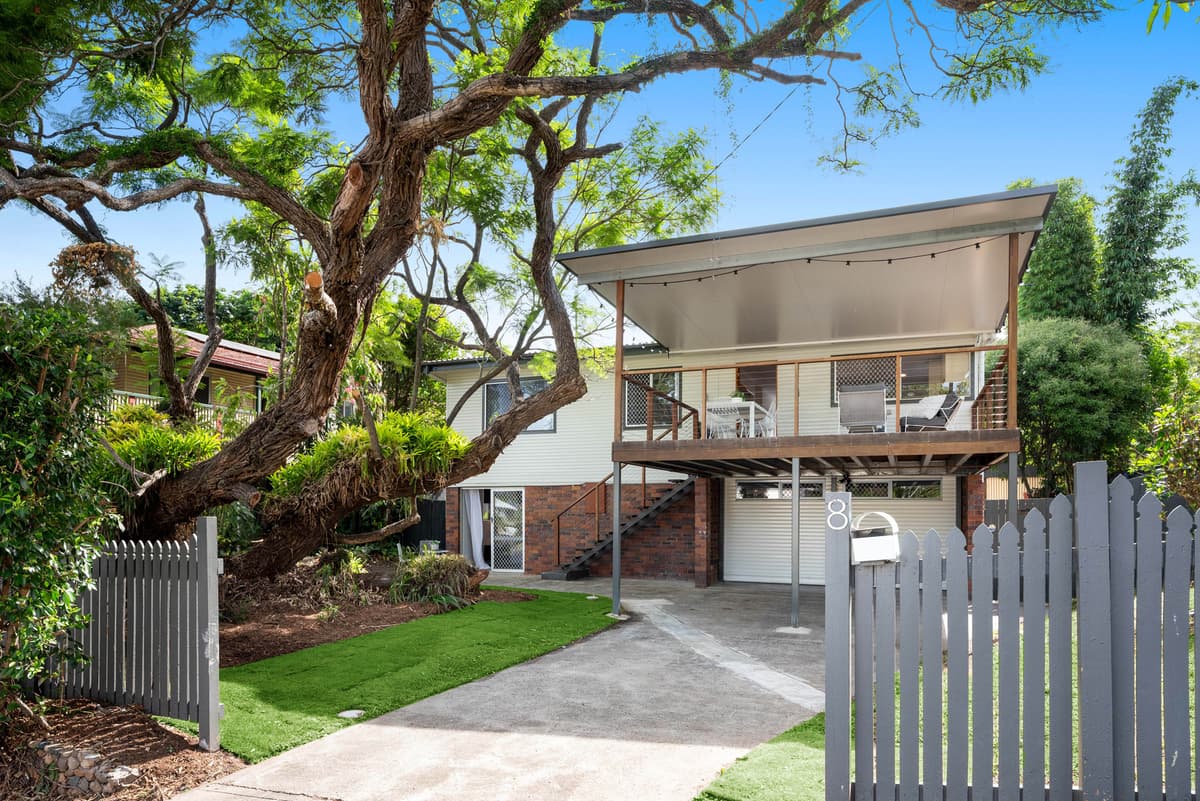 8 Muirlea Street, Oxley