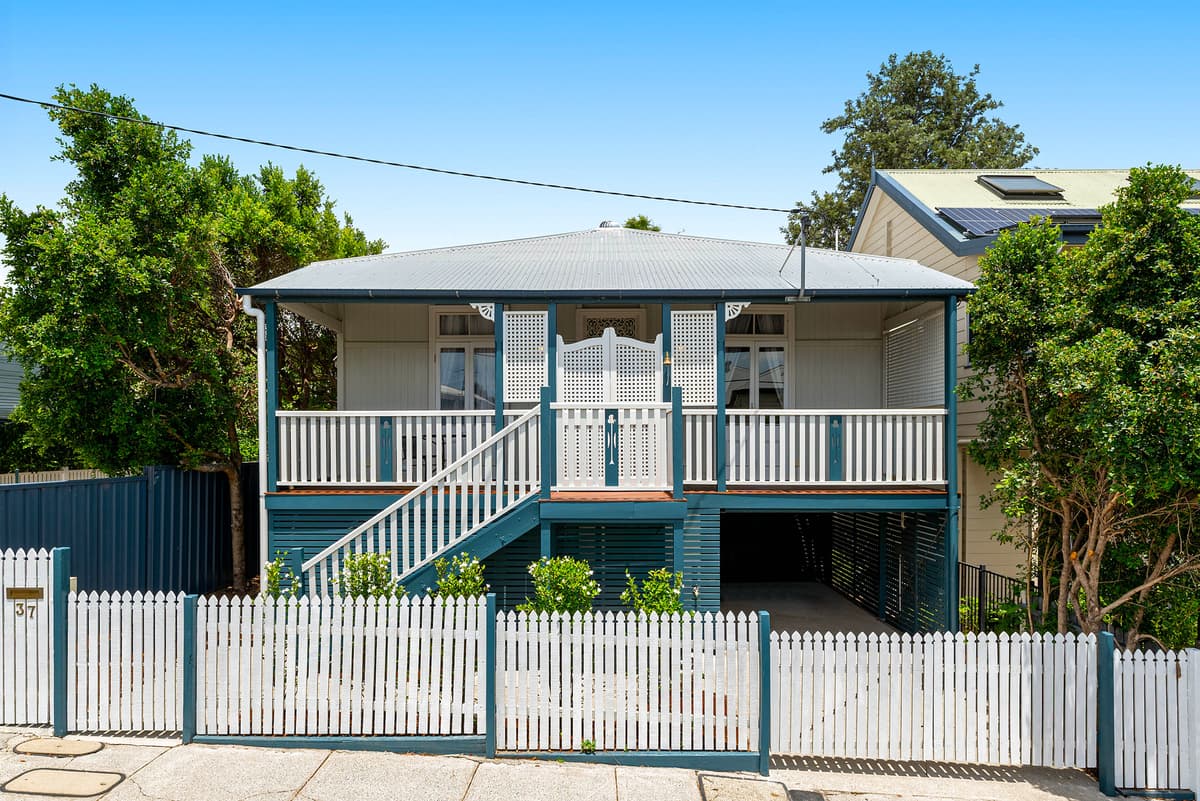 37 Mossgrove Street, Woolloongabba