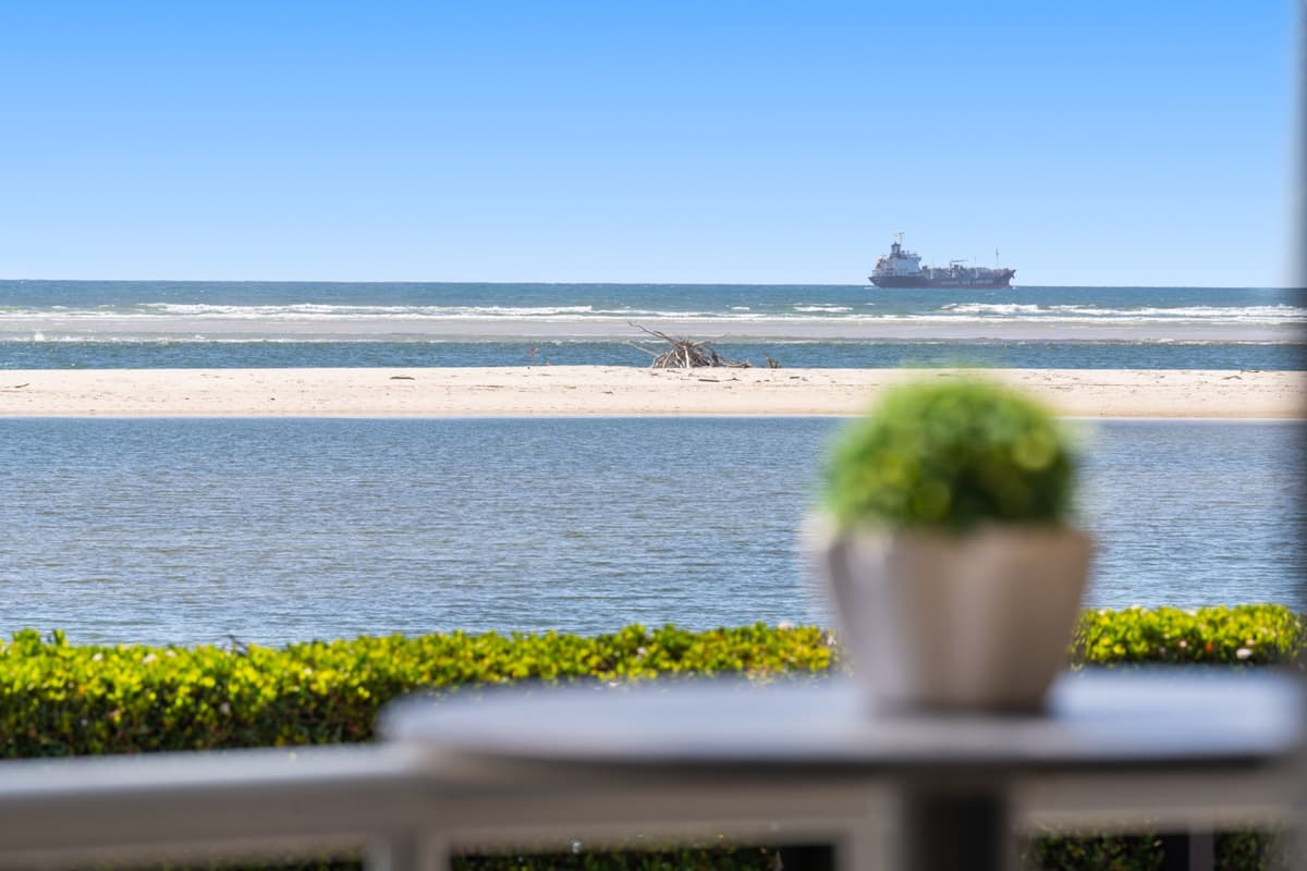 1/82 Esplanade, Golden Beach