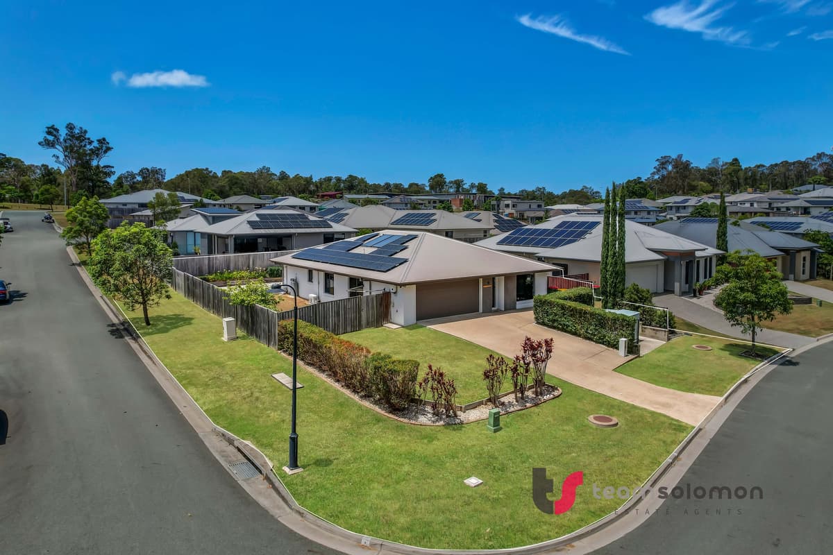 19 Lysaght Drive, Pimpama