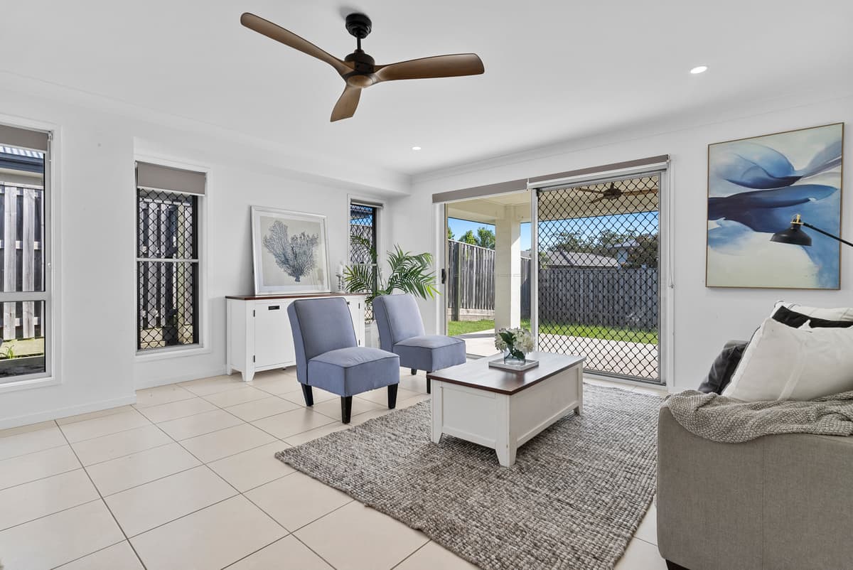 22 Looby Crescent, Pimpama
