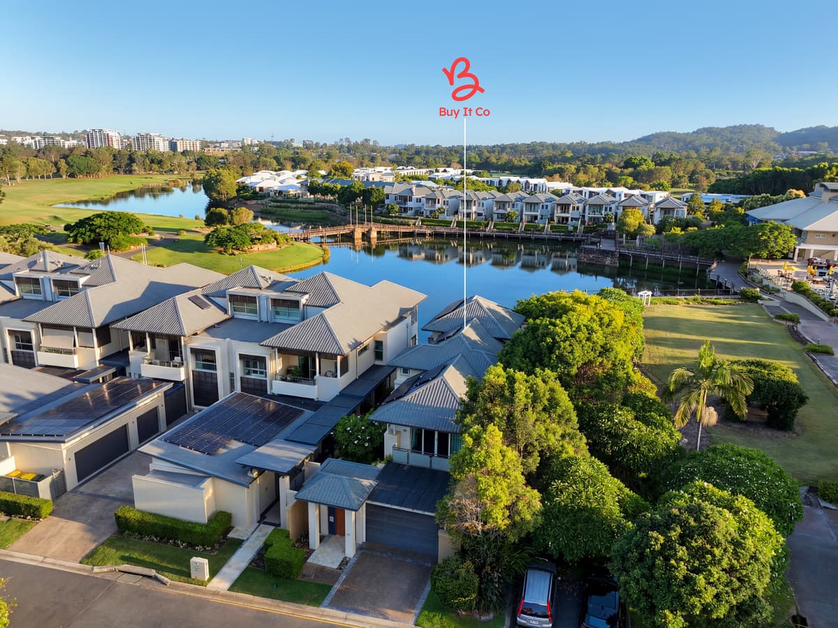 801 Glades Drive, Robina