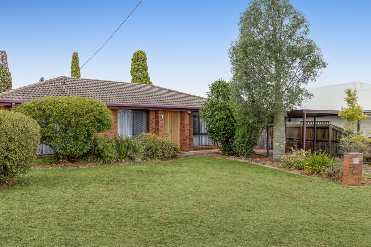 57 Seppelt Street, Wilsonton Heights