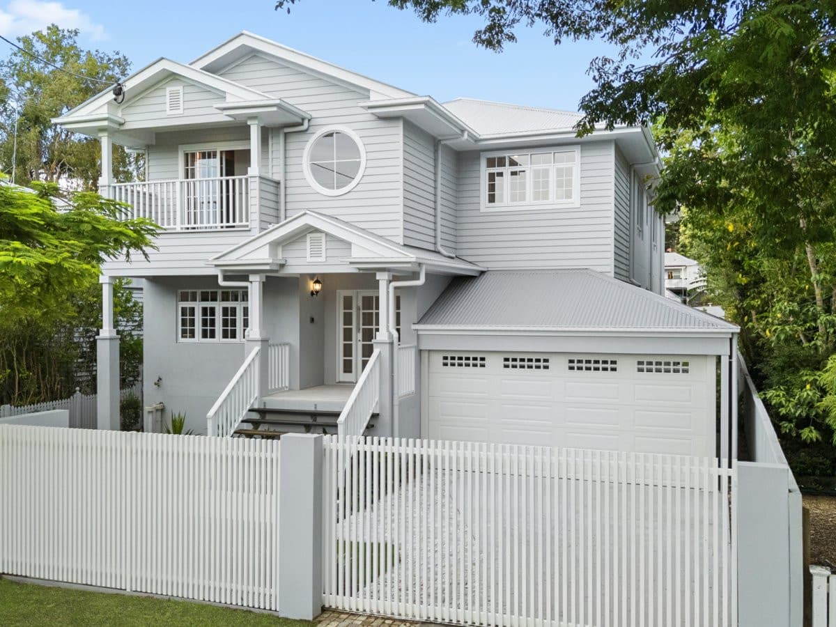 15 Rees Avenue, Coorparoo