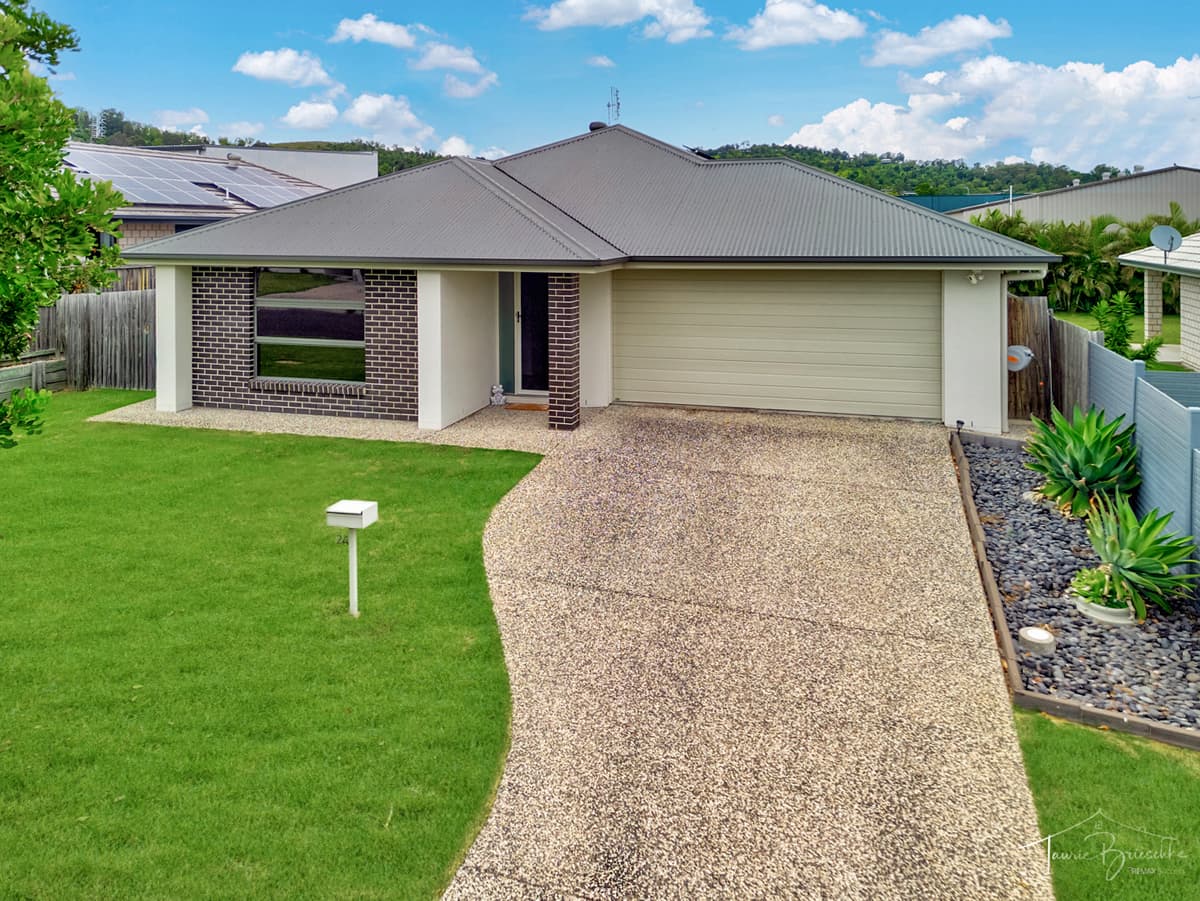 24 Hastings Avenue, Plainland