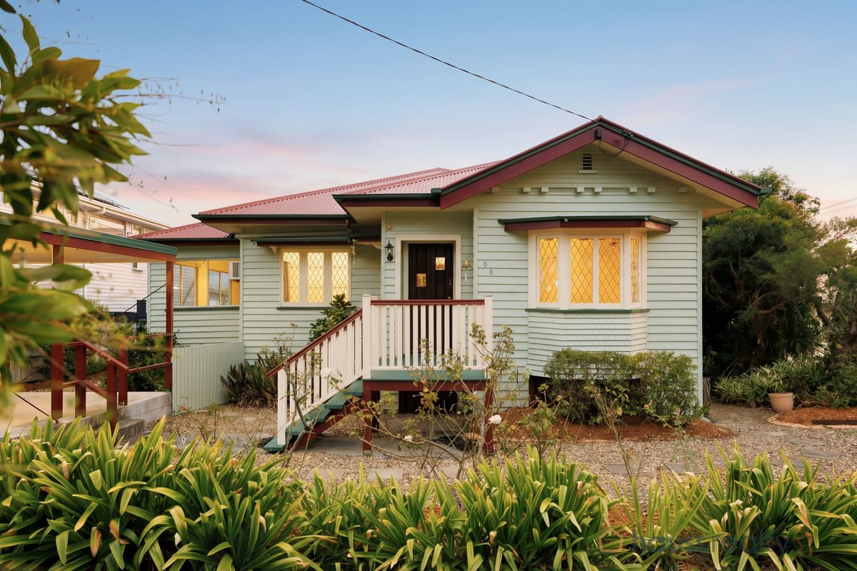 68 Strong Avenue, Graceville