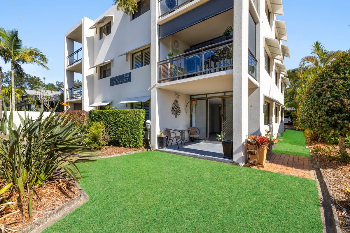 2/353 Bradman Avenue, Maroochydore