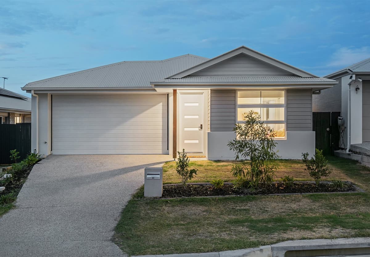 55 Redcomb Drive, Park Ridge