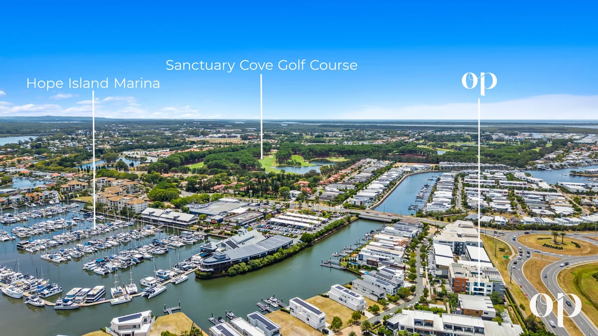 5230 Harbourview Drive, Hope Island