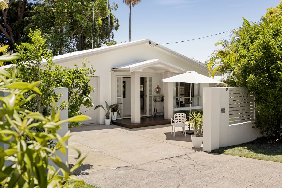 27 Yoomba Crescent, Alexandra Headland