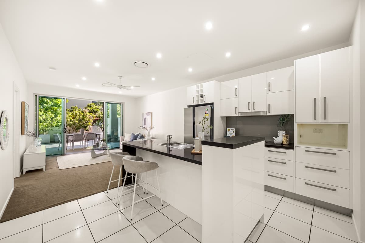 3/42 Ferry Road, West End