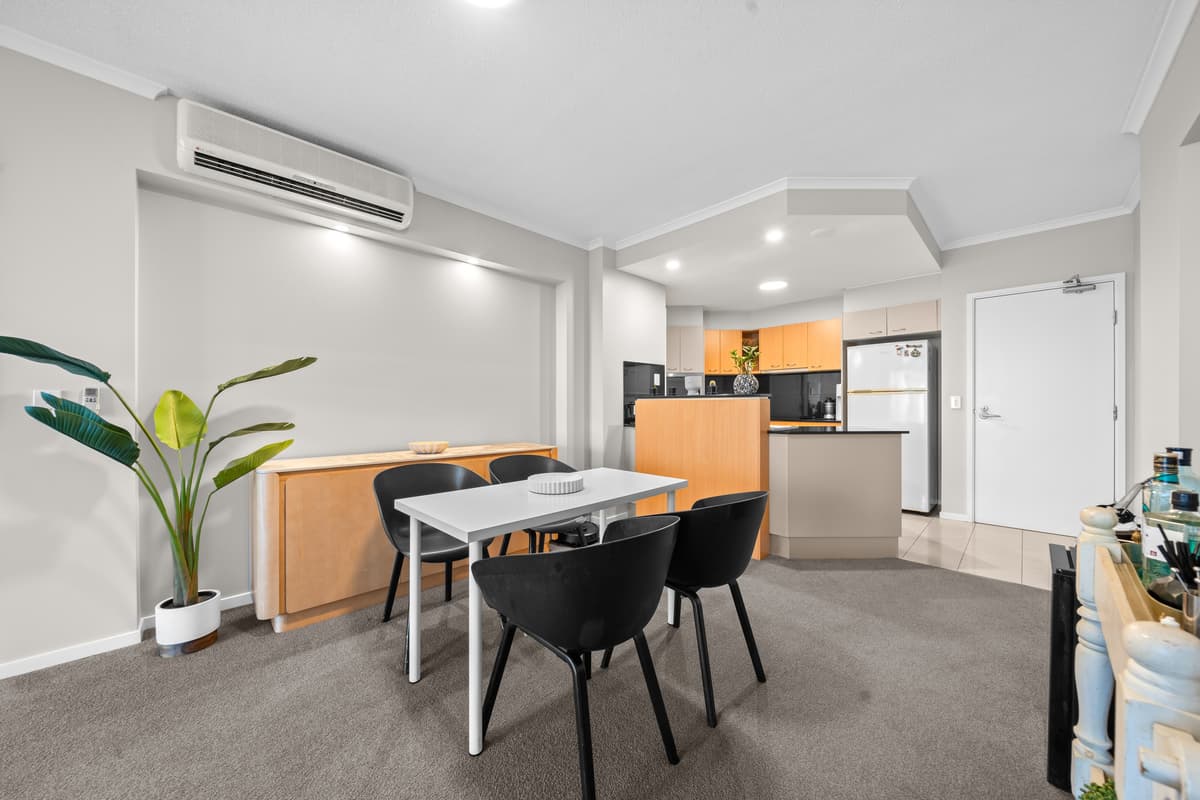 154/21 Cypress Avenue, Surfers Paradise